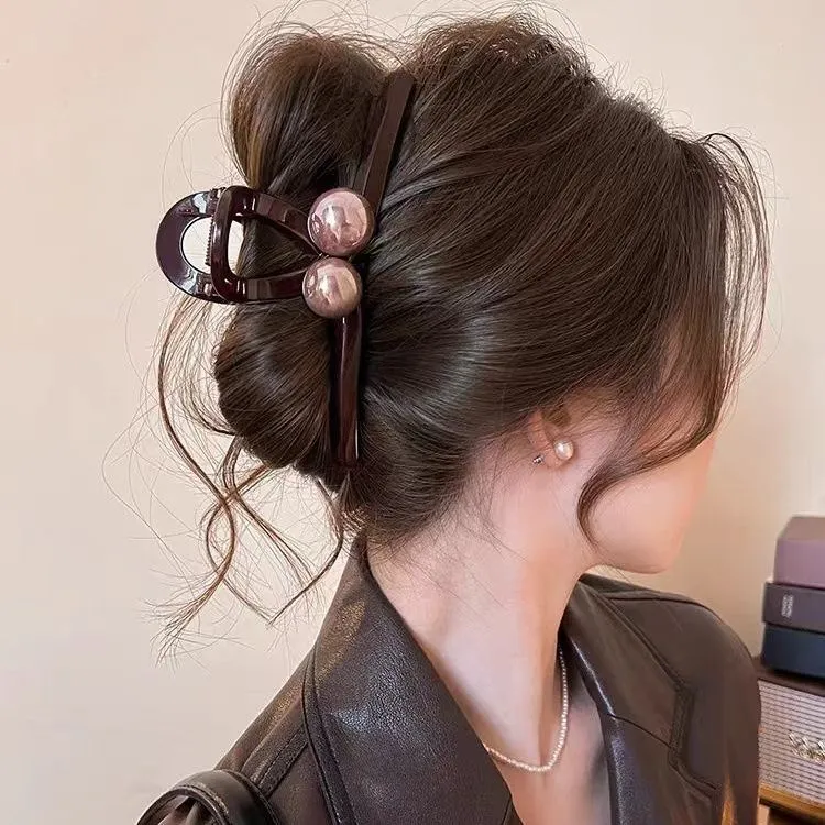 早春高级感珍珠抓夹大号鲨鱼夹发夹女2025新款后脑勺盘发夹子发饰
