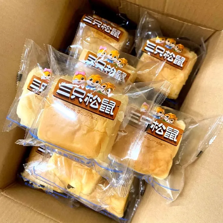 三只松鼠水牛乳千层吐司面包1000g/箱装早餐代餐奶香手撕面包零食