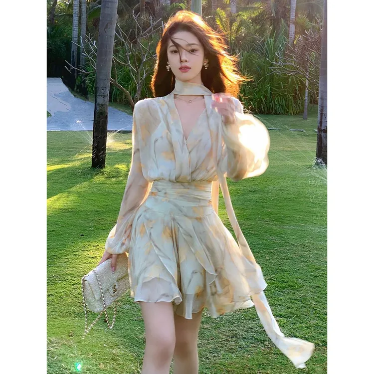 Mm春夏茶歇领泡泡袖雪纺黄色碎花连衣裙收腰不规则仙