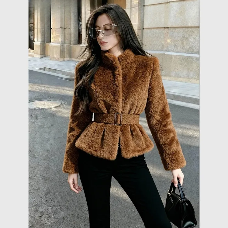 咖色羊羔毛外套女秋冬高端时髦洋气独特超好看气质掐腰小香风上衣