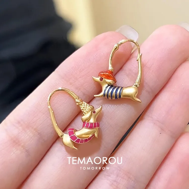 铜合金耳饰 短腿腊肠小狗耳扣女新款轻奢小众高级感耳环耳钉耳饰