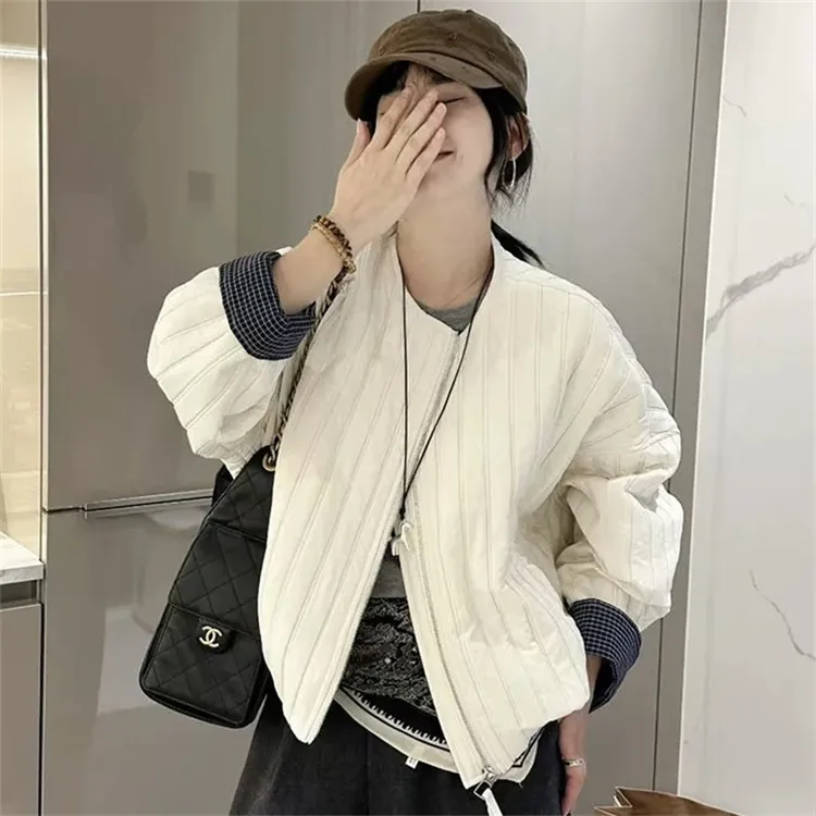 秋冬圆领压棉短款外套女早秋内里格子拼接设计百搭宽松上衣网红