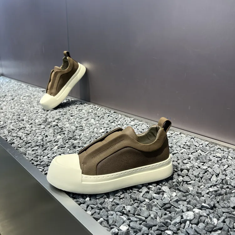 2025四季新款百搭一脚蹬休闲透气增高软底厚底超轻运动板鞋