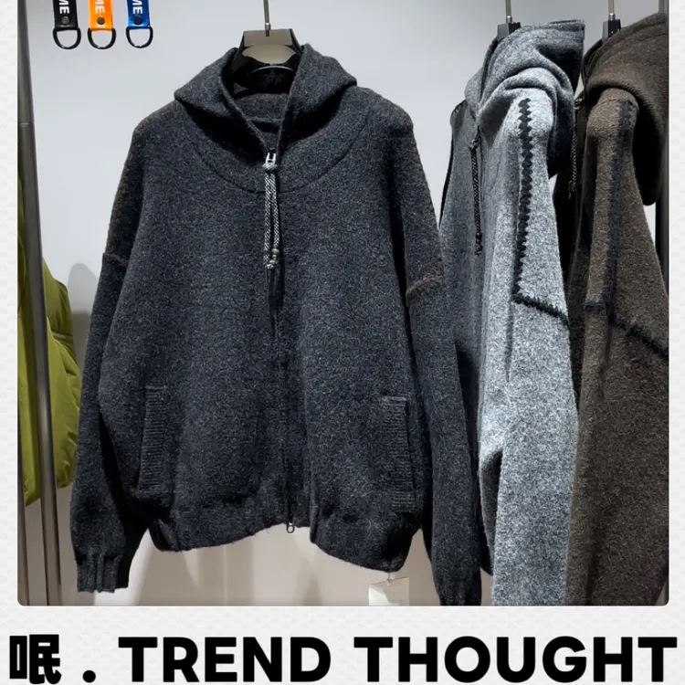 呡 . TREND THOUGHT丨手工贝壳花撞色勾缝慵懒风连帽毛衣