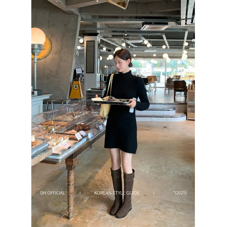 DH OFFICIAL大花【韩女日记 woolly】冬款粗针麻花纹显瘦半高领裙子