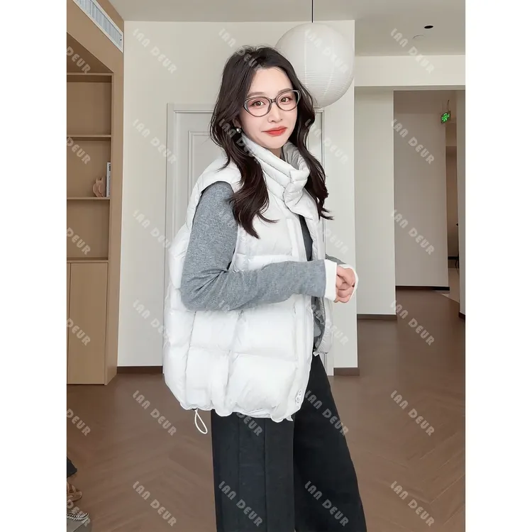 【奶酪豆包】小众领型无袖羽绒服时尚简约老钱风保暖羽绒马甲女