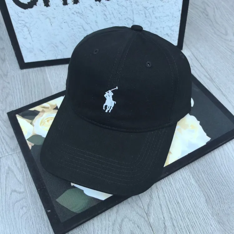 新款小马刺绣棒球帽男女2025软顶帽子春秋时尚百搭潮牌遮阳鸭舌帽