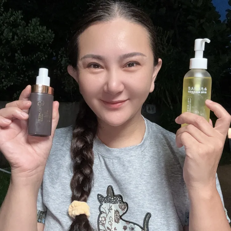 GULIMIER古力米尔持妆持久透亮不闷肤虫草黑松露粉底液送卸妆油