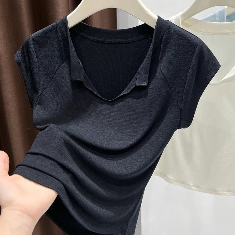 黑色气质V领冰丝短袖T恤女2025爆款露锁骨翻领修身显瘦休闲上衣薄