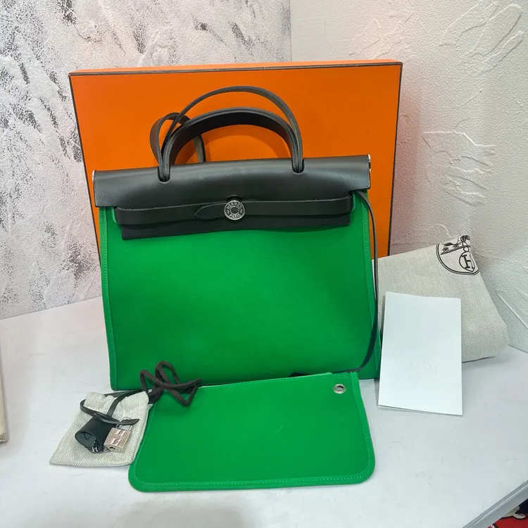 99新 Hermes/爱马仕 女士时尚Herbag zip 31银扣竹子绿单肩手提包