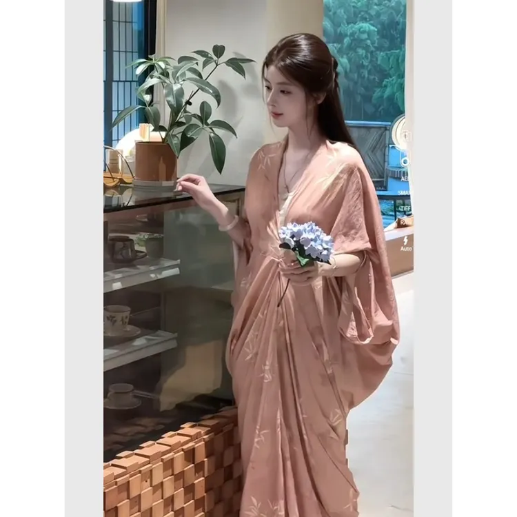 新中式粉色印花连衣裙女设计感小众轻奢气质感国风大方得体的裙子