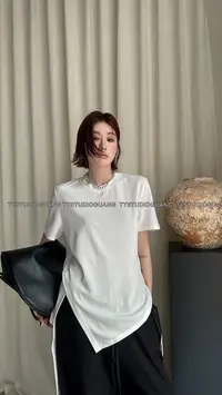 73556潮女圆领不规则百搭秋季短袖休闲T恤开叉设计师时尚简约