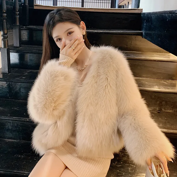 新款冬季环保狐狸毛皮草外套女洋气时尚短款毛毛大衣气质v领