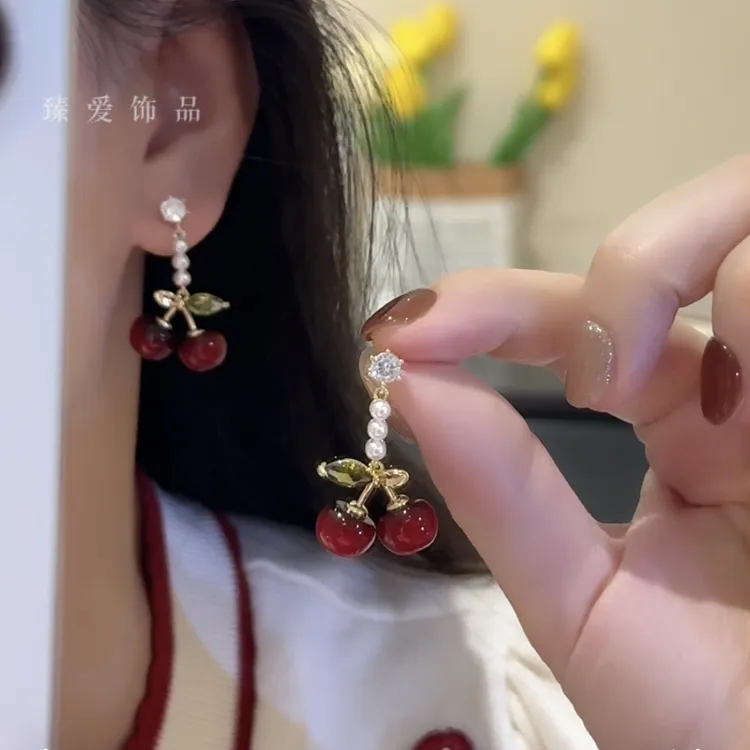 铜合金合成锆石耳饰 甜美温柔百搭红色樱桃耳坠新年耳环