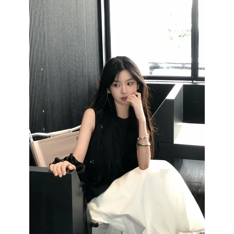 MARIE.COCO法式小众高级感套装别致设计感无袖上衣百搭白色半身裙