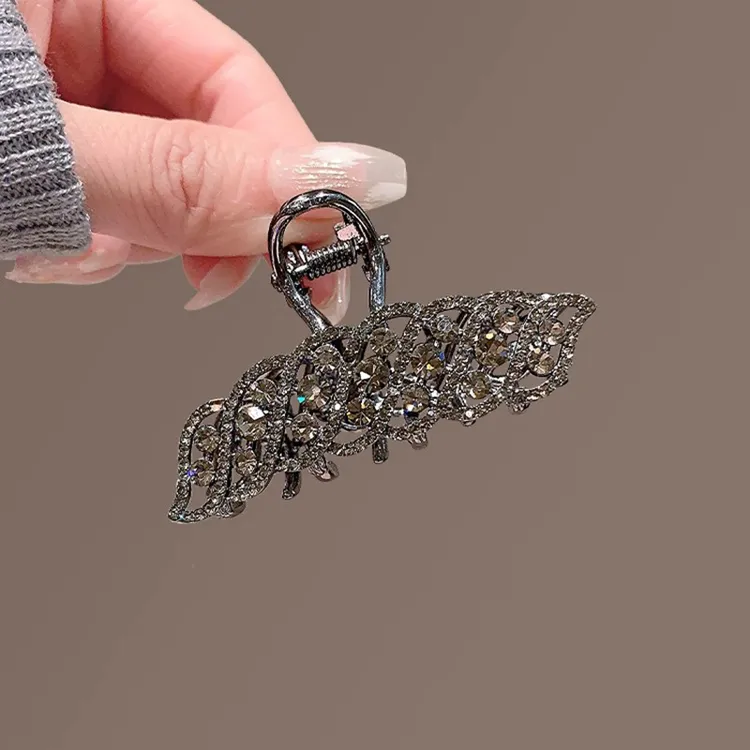 枪黑合金精致水钻树叶抓夹中号后脑勺半扎女发夹气质鲨鱼夹清新甜