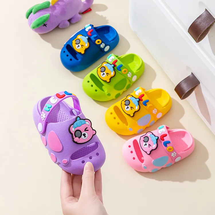 新款儿童拖鞋夏季室内家居防滑婴幼儿女宝宝1-2岁凉拖男童洞洞鞋
