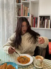 韩代.时光日记   连帽绞花毛衣 L25112104