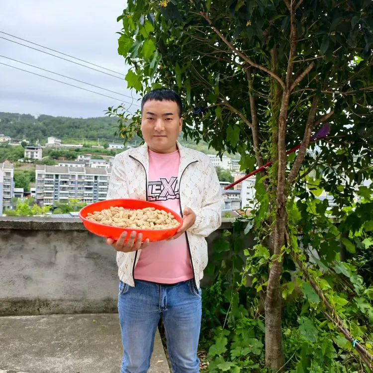 自家活花生(农产品无任何资质，介意勿拍)