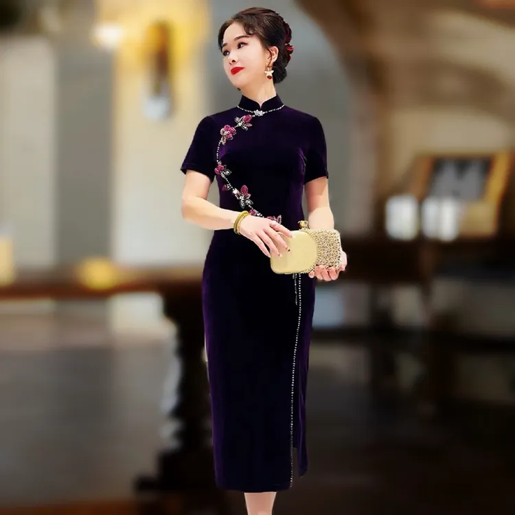 喜婆婆旗袍婚宴装妈妈结婚礼服2025新款中式连衣裙高贵年轻丝绒款