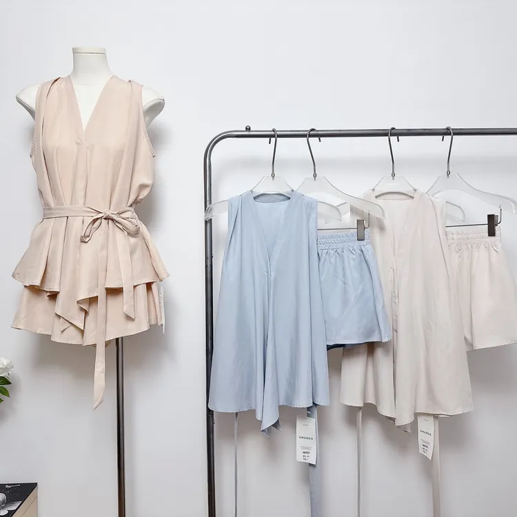 CloudSweet白云甜breeze美人挂脖上衣夏季套装女薄短裤两件套