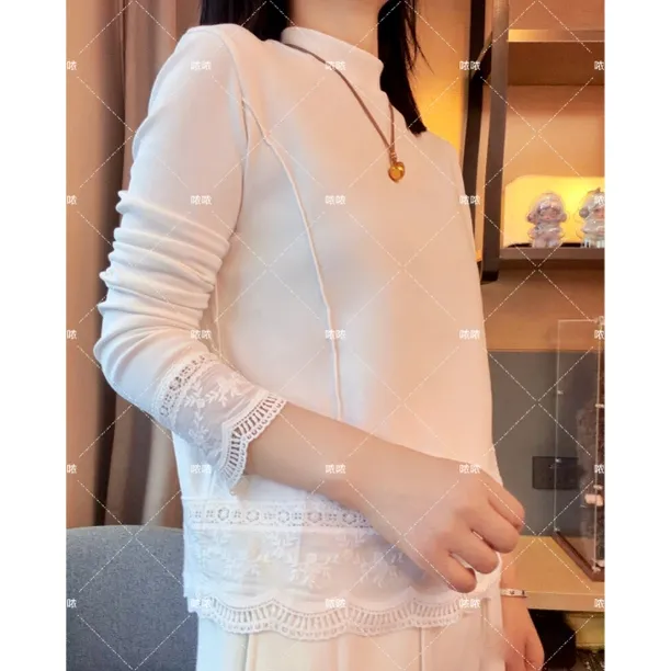 哝NONG【棉柔蕾丝】-2025秋冬半高领极简蕾丝拼接长袖上衣0792609