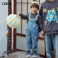 papa爬爬冬季儿童裤子新年龙宝宝男女童牛仔背带裤可爱洋气百搭潮