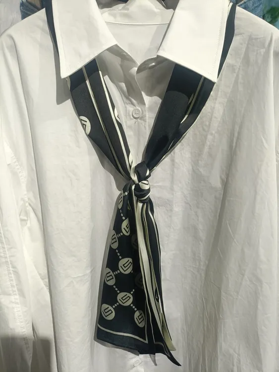 长条丝巾时尚百搭