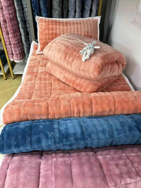 新款牛奶绒泡泡绒夹棉加厚床褥床盖三件套学生款宿舍褥子防滑