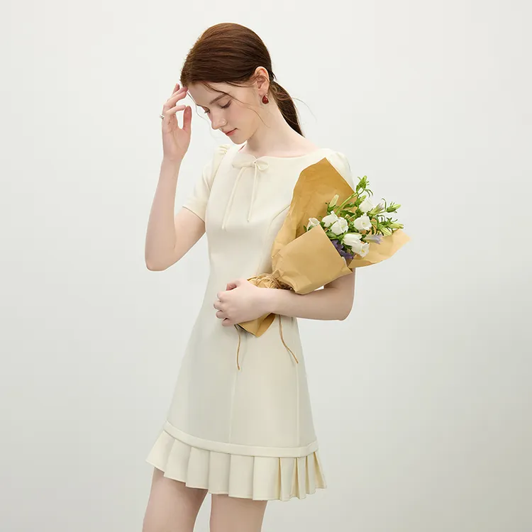 范思蓝恩气质辣妹短袖连衣裙2025新款收腰拼接百褶裙子25FS12062