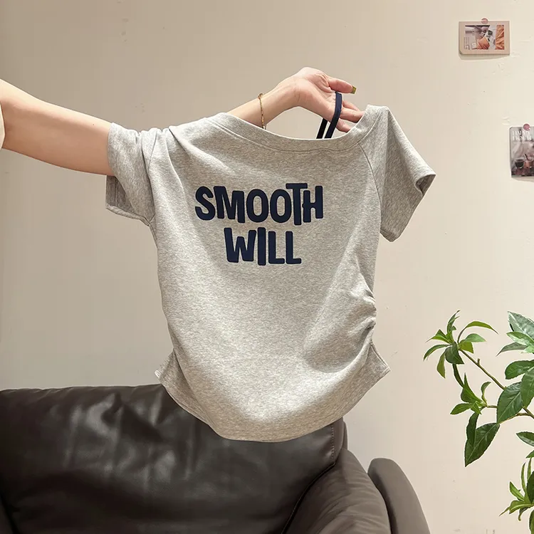 拉夏贝尔灰色字母印花收腰褶皱短袖t恤女2025夏新款斜肩吊带上衣