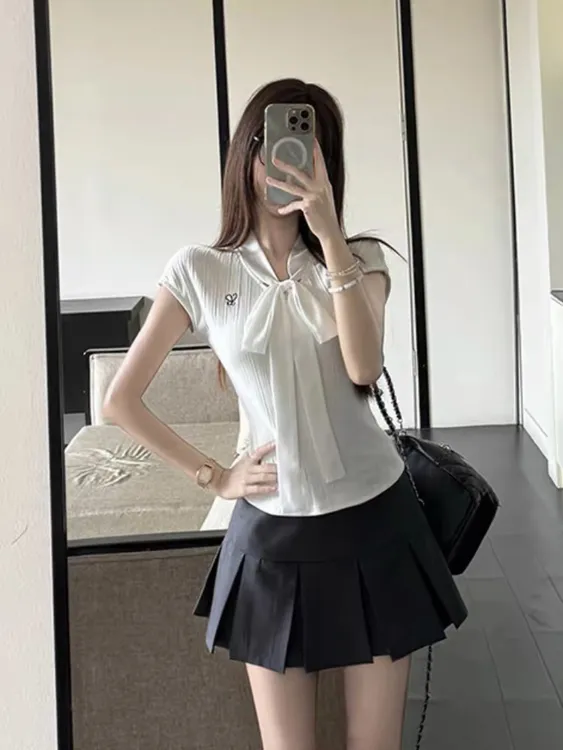 韩系减龄蝴蝶结学院风V领T恤甜酷A字显瘦百褶裙两件套