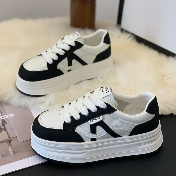 小众拼色熊猫板鞋女2025秋季新款厚底显瘦百搭轻便运动休闲小白鞋