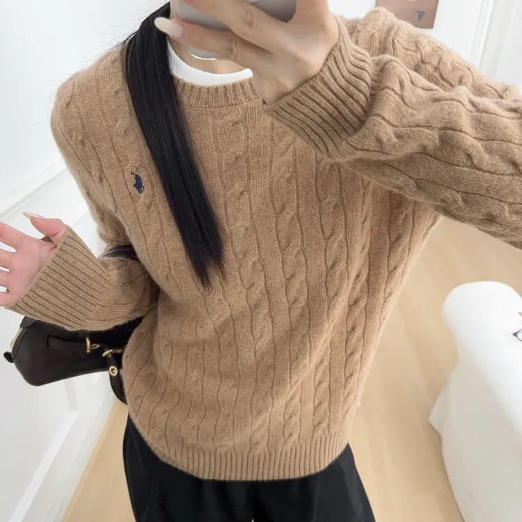 80%羊毛20%羊绒拉夫战马刺绣修身版型编结针织圆领羊毛针织衫网红