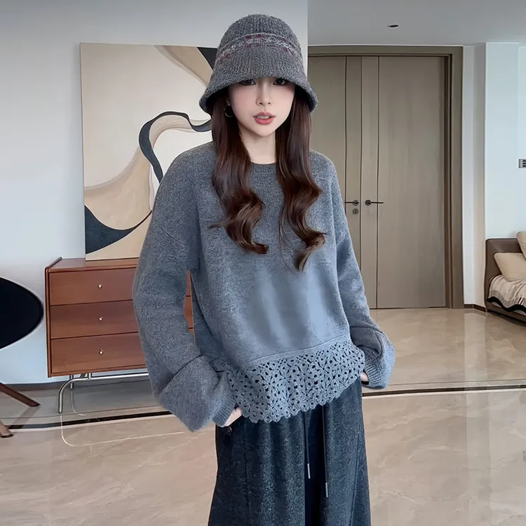 大码女装拼接镂空钩花灰色毛衣针织衫秋季胖mm显瘦内搭打底衫上衣