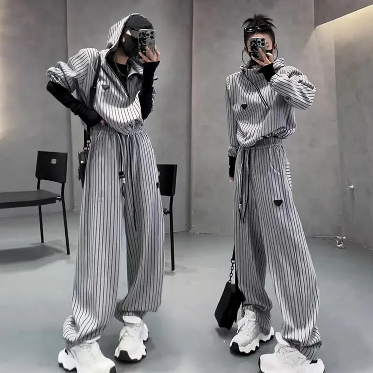 欧货时尚潮牌2025春秋条纹街头风运动套装女连帽卫衣阔腿裤两件套