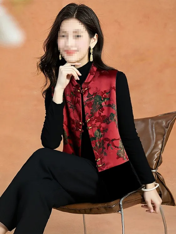 气质减龄高档新中式夹棉马甲2025秋冬款国风盘扣无袖坎肩叠穿上衣