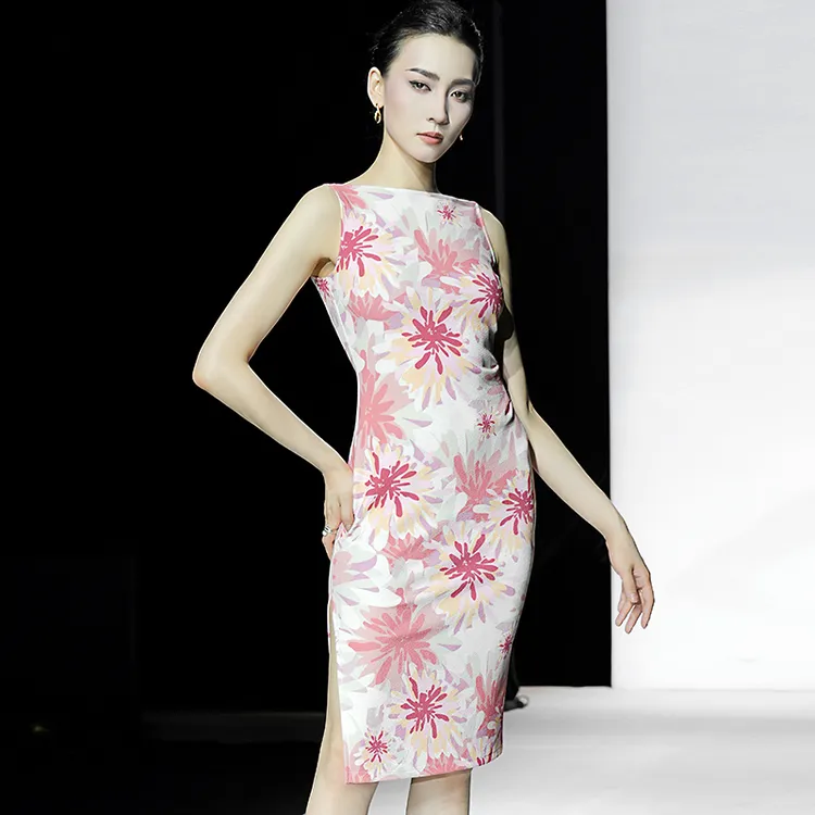 2025夏季赫本风修身显瘦包臀无袖开叉连衣裙复古印花优雅女装裙子