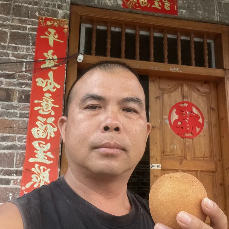  广西精品桂林高山鸭蛋梨，清甜多汁皮薄无渣，净重5斤9斤