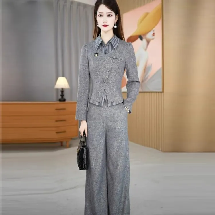 艾丝琪今年流行爆款两件套女2025新款秋好看减龄上衣直筒裤两件套