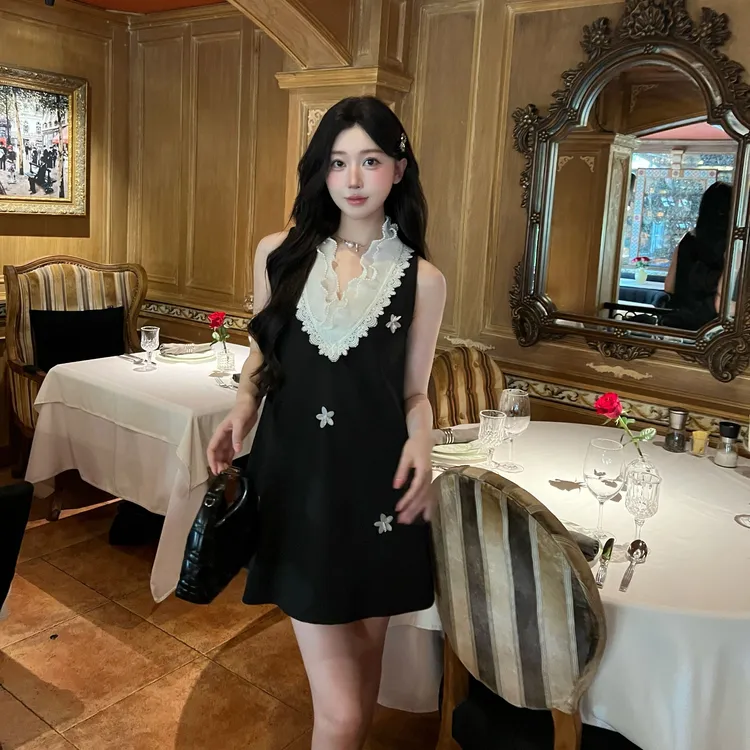 【夜宴白花】蕾丝花边拼接V领背心裙优雅氛围感连衣裙女L3837