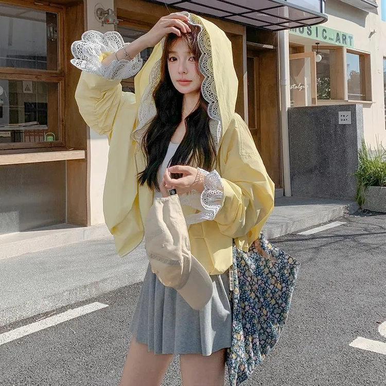 小个子甜美时尚连帽蕾丝外套女初春秋韩系休闲百搭奶黄色短款上衣