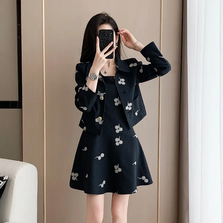 小香风时尚套装法式修身显瘦背心连衣裙炸街短款气质黑色外套