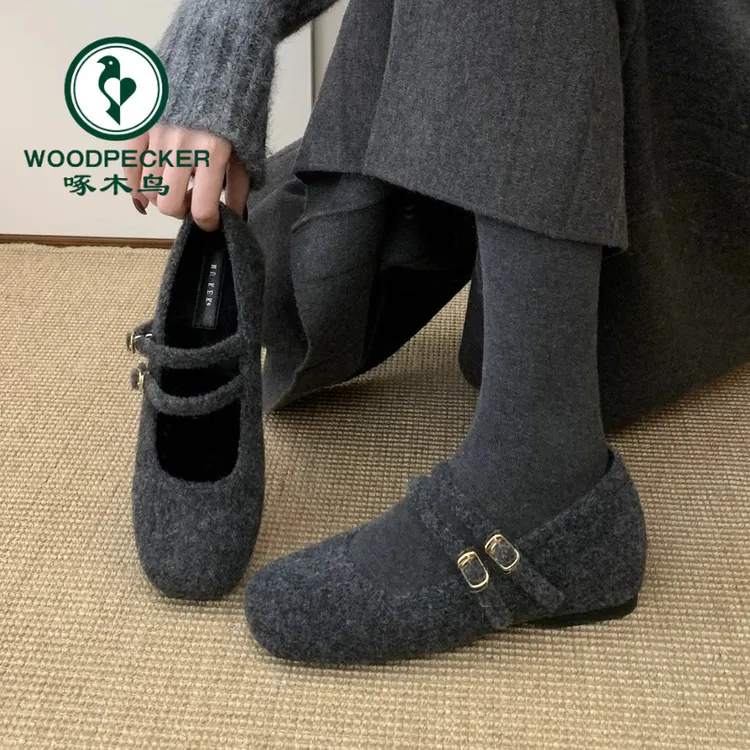 啄木鸟内增高毛呢玛丽珍鞋女冬季爆款外穿新款法式灰色呢子单鞋女