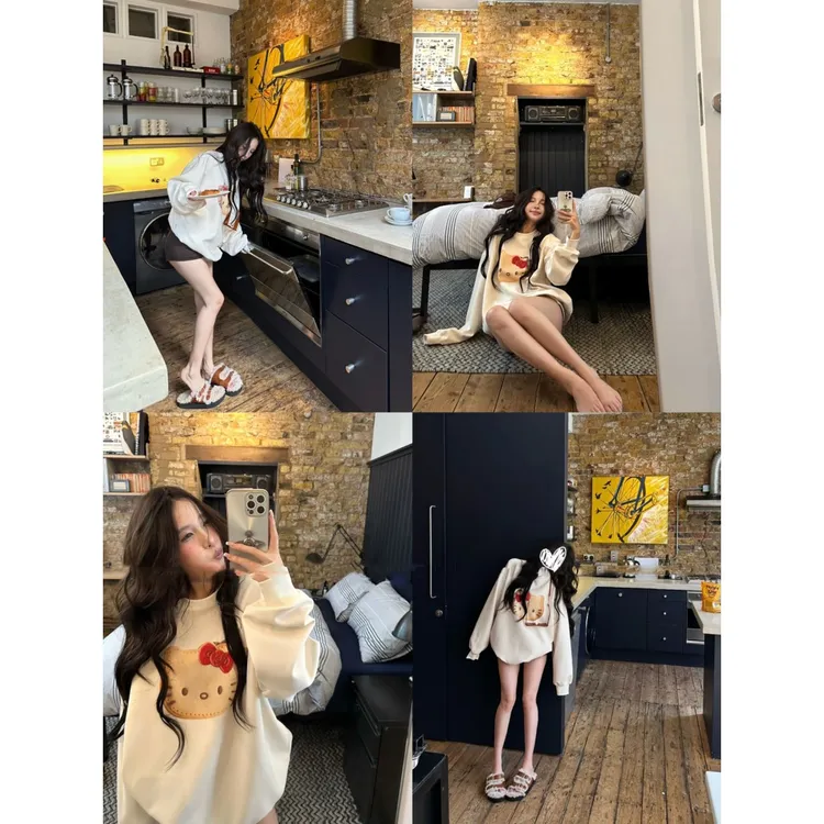 慵懒宽松设计感kt印花套头卫衣女松弛感显瘦上衣22779#
