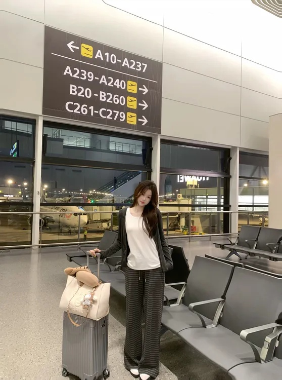 EIA一尧【慵懒三部曲】韩系连帽外套+条纹长裤休闲气质舒适日常早秋