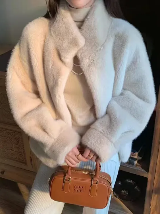 2025新款水貂绒皮毛一体外套女冬季立领加厚环保皮草短款毛绒上衣