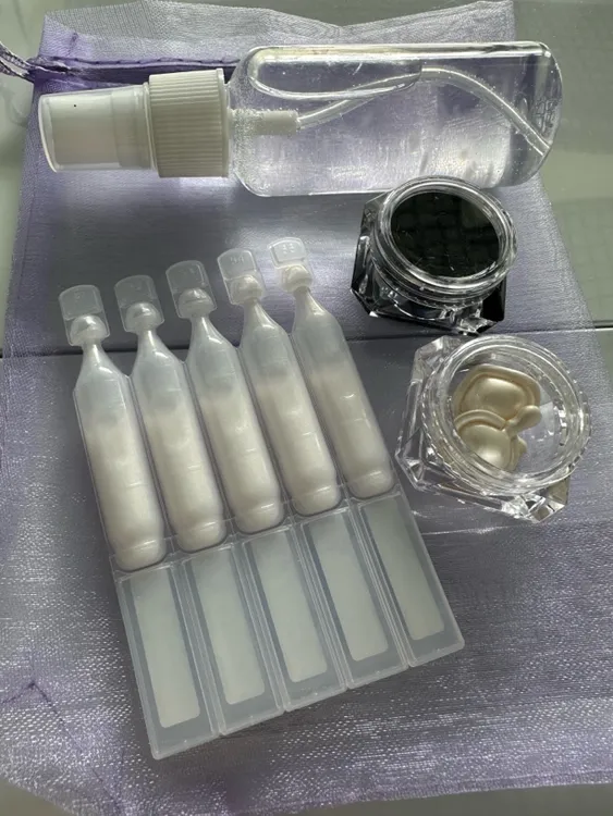 瑧悦体验套餐：次抛精华液5支+5克清洁面膜＋精油2粒+一瓶30毫升水