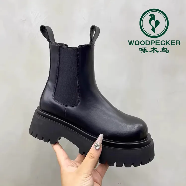 啄木鸟欧货短靴烟筒靴女2025秋冬新款加绒切尔西靴厚底增高马丁靴