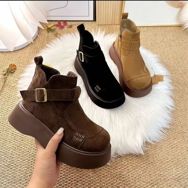 2025新款时尚百搭短靴侧拉链圆头女防水磨砂极简风雪地靴百搭冬季